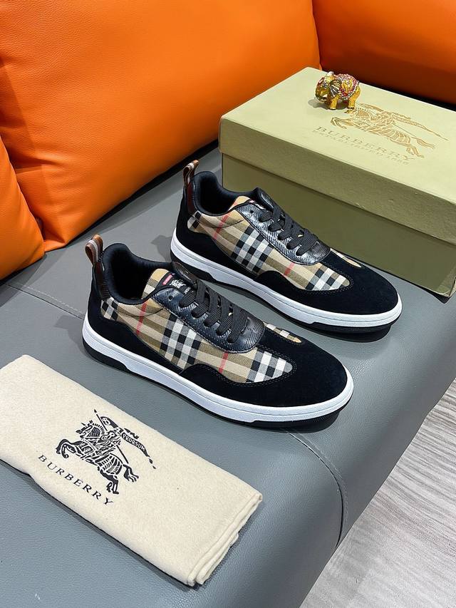 商品名称：Burberry 巴宝莉 正规码数 38-44 休闲鞋 商品材料：精选 进口牛皮鞋面，柔软羊皮内里；原厂大底。