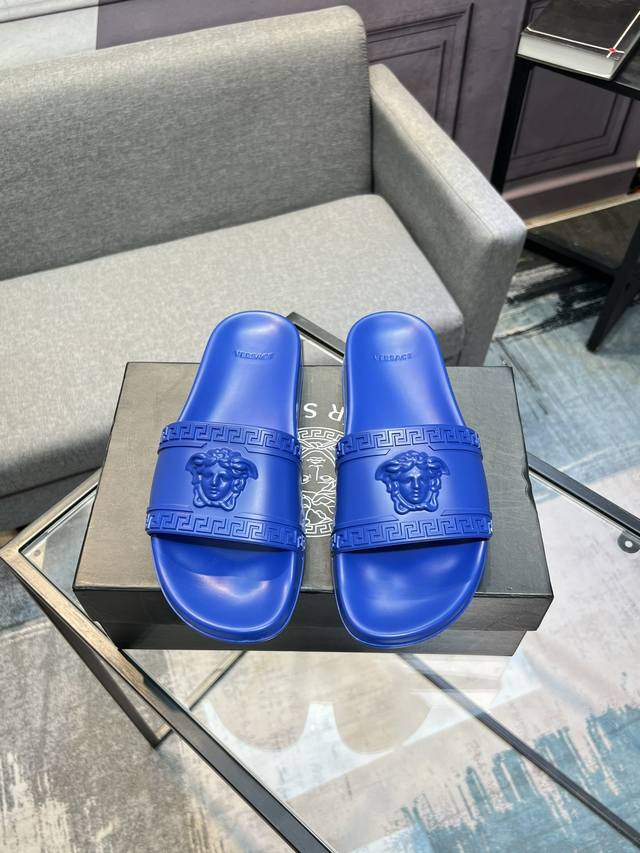 实价 Versace-范思哲 顶级代购 男士春夏拖鞋专柜同步 特殊皮料配搭高品质工艺绘图标志，原厂特供原版底，原厂跟单货，码数38-45 46定做