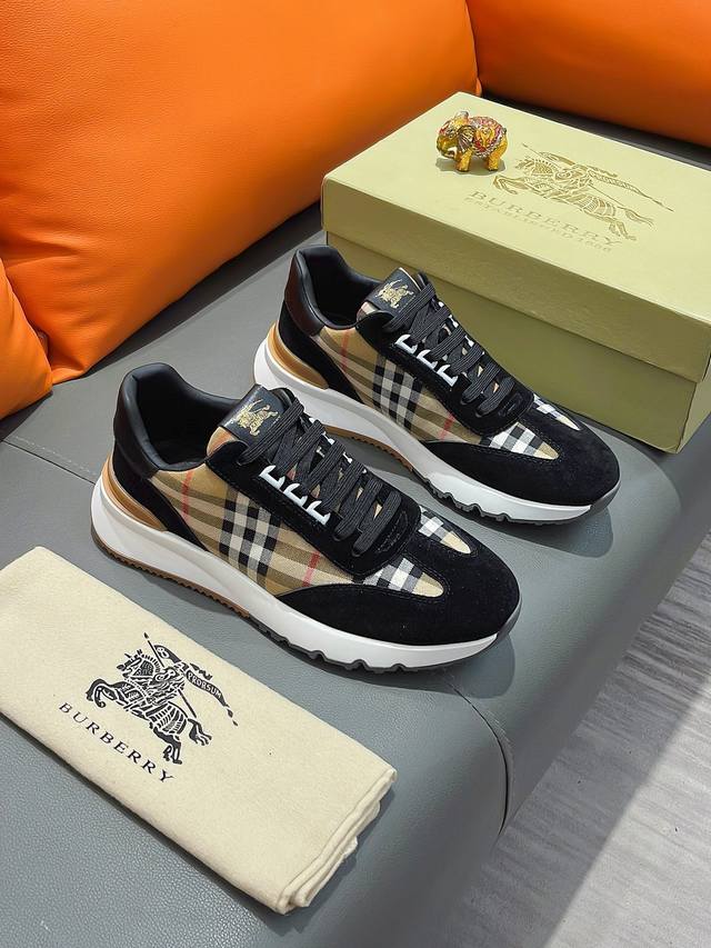 商品名称：Burberry 巴宝莉 正规码数 38-44 休闲鞋 商品材料：精选 进口牛皮鞋面，柔软羊皮内里；原厂大底。