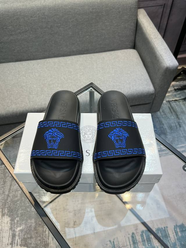 实价 Lv.精品男士拖鞋.休闲宽松舒适型。上图片必爆款 码数size：38-45