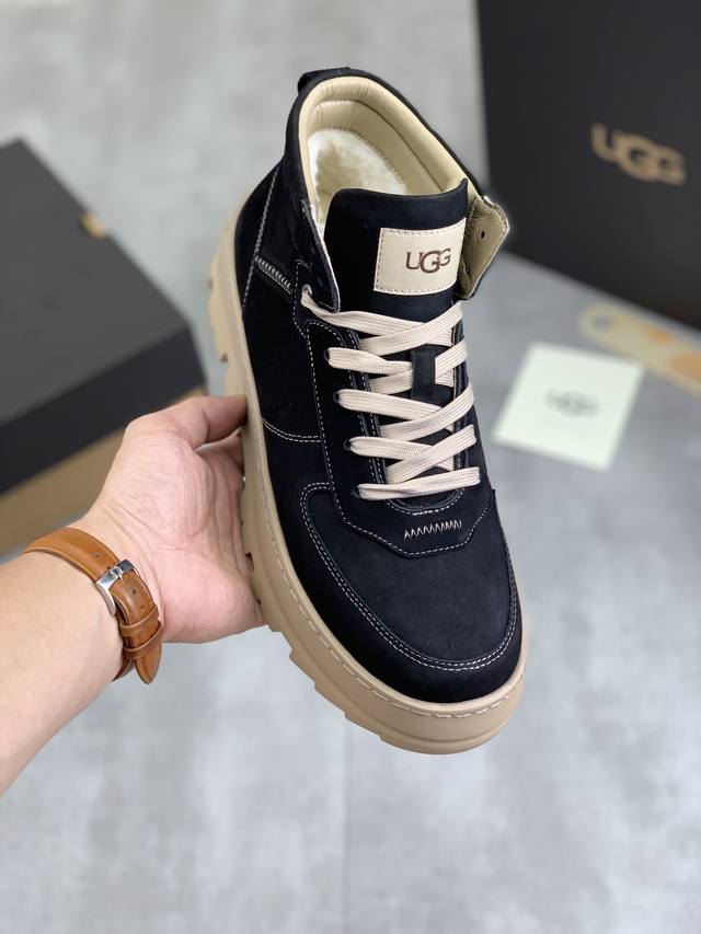 工厂价 实价 真羊毛 UGG 爆款男鞋官方网同步正品品质不是一般市场仿货可比拟的鞋面为进口意大利磨砂牛皮，内里：垫脚级真羊毛只有A级才能显效果 手感柔滑细腻鞋型