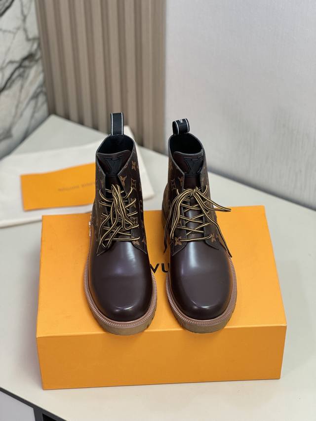 L家 顶级P: Size:39-44 38.45可定制 配全套包装 LV高帮靴子系列专柜最新原版正装皮鞋 代购级别 进口头层原版牛皮 开边珠牛皮牛皮内里。原版大