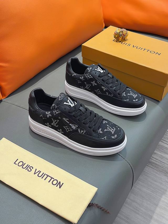 商品名称：LOUIS VUITTON 路易 威登 正规码数: 38-44 休闲鞋 商品材料：精选 牛皮鞋面，柔软绒毛内里；原厂大底。