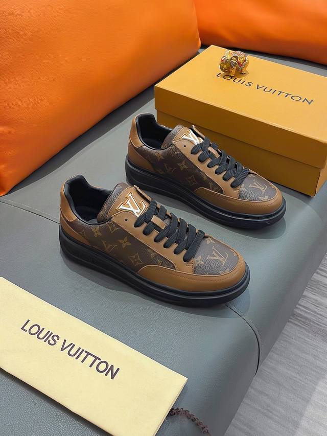 商品名称：LOUIS VUITTON 路易 威登 正规码数: 38-44 休闲鞋 商品材料：精选 牛皮鞋面，柔软绒毛内里；原厂大底。