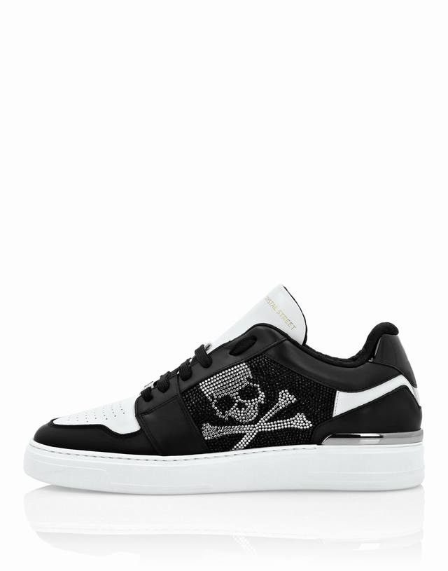 PHILIPP PLEIN 顶级P: Size:38-44 45定做 菲利普.普莱茵顶级原单德国PP潮牌男鞋 探索这双纳帕真皮，带有莱茵石细节，外侧骨头形状的减