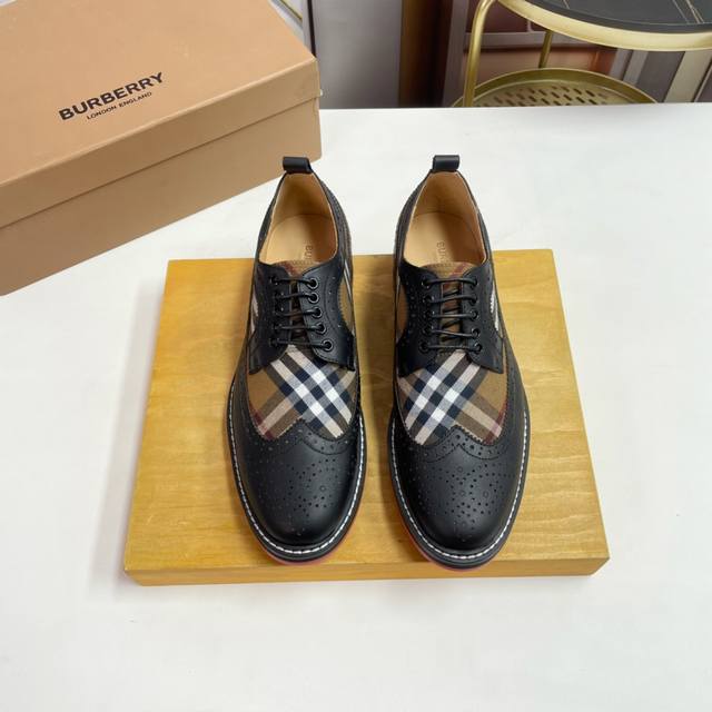 BURBERRY 巴宝莉 P: Size：39-44 38.45.可定做 顶级高端男鞋， 官网同步巴宝莉打造，鞋面进口牛皮拼接原版丝绸打造，内里进口顶级丝绸牛皮