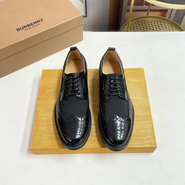 BURBERRY 巴宝莉 P: Size：39-44 38.45.可定做 顶级高端男鞋， 官网同步巴宝莉打造，鞋面进口牛皮拼接原版丝绸打造，内里进口顶级丝绸牛皮