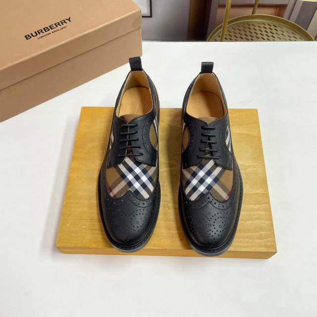 BURBERRY 巴宝莉 P: Size：39-44 38.45.可定做 顶级高端男鞋， 官网同步巴宝莉打造，鞋面进口牛皮拼接原版丝绸打造，内里进口顶级丝绸牛皮