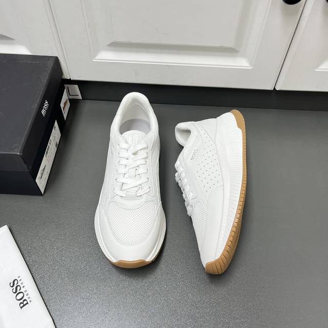 商品商标:HUGO BOSS 运动鞋 正码码数:38-44 商品材料:当季最新款四色可选,这款鞋面采用进口牛巴戈与透气网布拼接，侧身穿孔细节，耐磨止滑橡胶厚大底