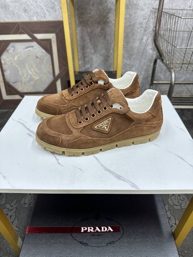 PRADA-普拉达 顶级版本，套楦工艺，油边工艺，面料：高档牛皮。38–44 45订做不退换 X5