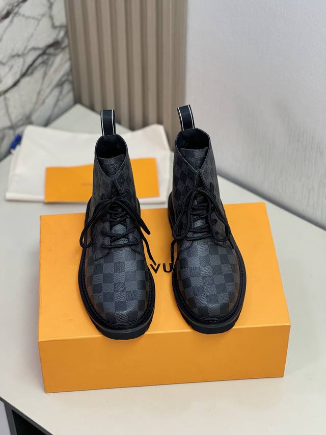 L家 顶级P: Size:39-44 38.45可定制 配全套包装 LV高帮靴子系列专柜最新原版正装皮鞋 代购级别 进口头层原版牛皮 开边珠牛皮牛皮内里。原版大