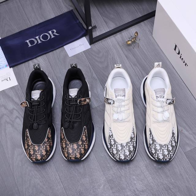 商品商标：Dior 迪奥 休闲鞋 正码码数: 38-44 商品材料：精选牛皮拼接网鞋面 网布内里 橡胶大底