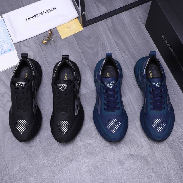 商品商标：Armani 阿玛尼 休闲鞋 正码码数: 38-44 商品材料：精选原版透气鞋面 网内里 橡胶大底