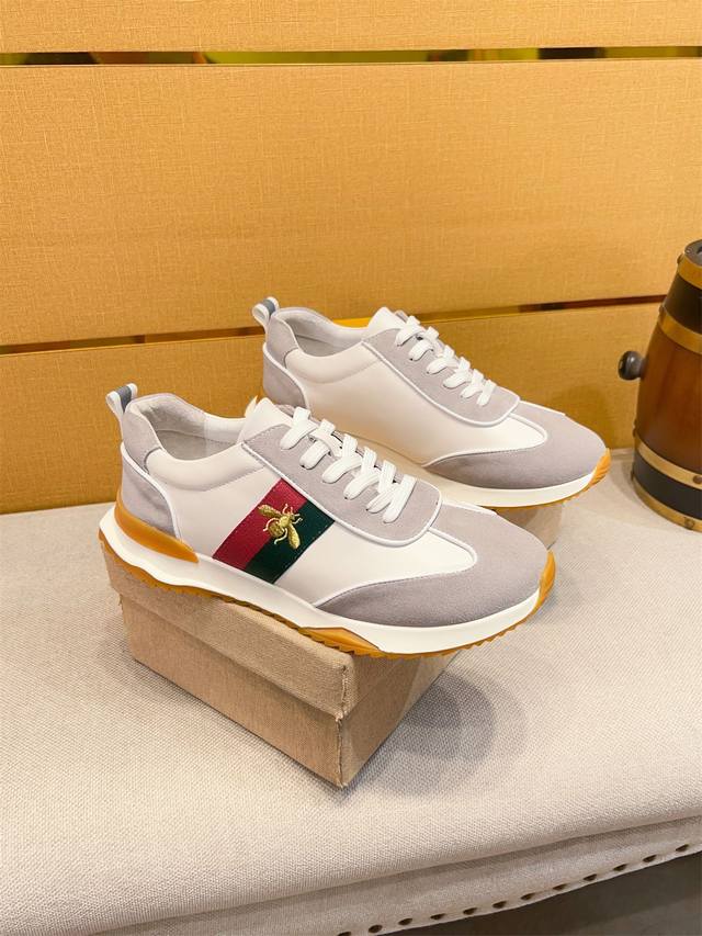 GUCCI 古奇 新款时尚高端定制品牌，新款上市，上图必卖 顶级奢侈品牌，最新時尚休闲男鞋，潮流百搭之款，轻松运动风，媲美正品无压力，意大利进口牛猄皮 +编织布