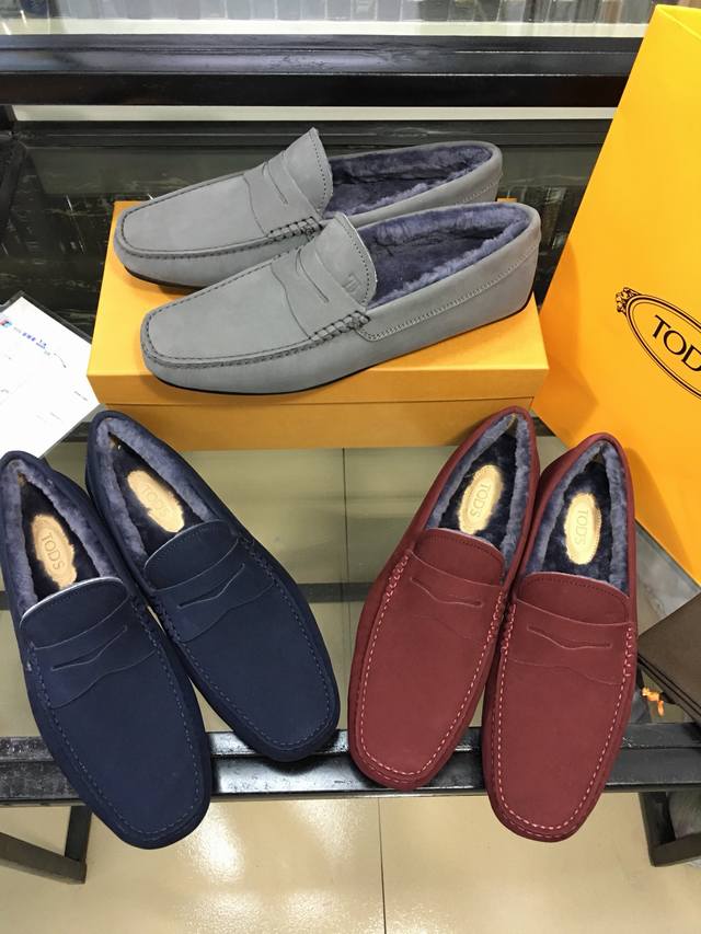 独家现货TOD'S托德斯00020配毛鹿皮男鞋，最高品质，专业代工生产，配专柜全套包装 材质:进口鹿皮+进口头层牛皮内里 特点:经典简约，精美手工制作，英伦风格