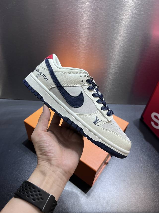 联名系列卖疯了情侣款 专柜如图包装 广州大厂品质 Nk SB Dunk Low LV联名-翻毛藏蓝 周年高端定制 低帮休闲板鞋 大厂纯原品质出货 超高清洁度 皮