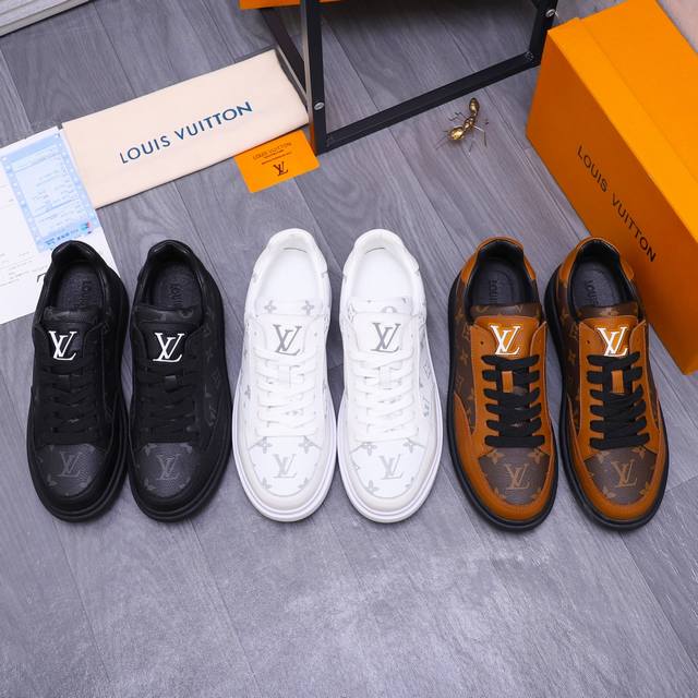 商品商标：LOUIS VUITTON 路易威登 休闲鞋 正码码数: 38-44 商品材料：精选 牛皮拼接印花鞋面 羊皮内里 原版大底