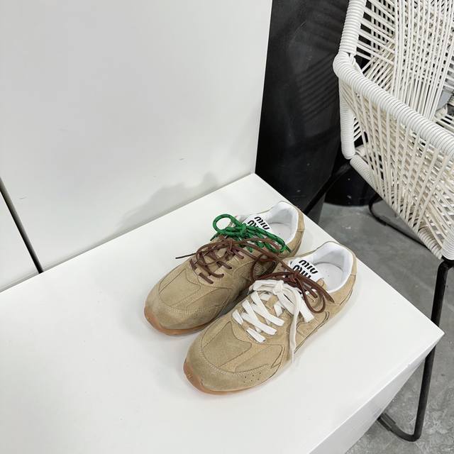 MiuMiu 缪缪 2024ss新款 新色 不做旧MiuMiu x New Balance NB530系列阿甘鞋德训鞋休闲运动鞋 顶级版本原版购入开发做货 Mi