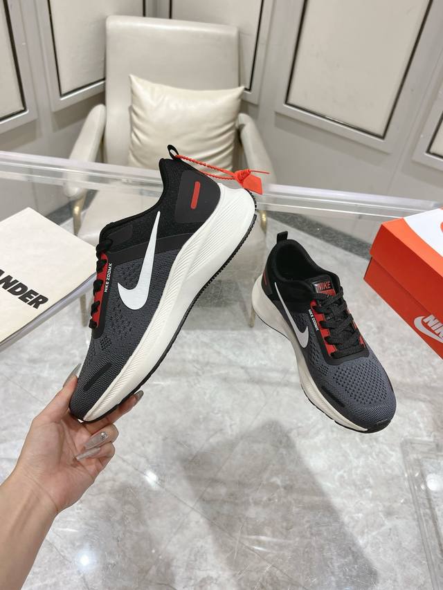 工厂价： 公司级Nike J 2024运动休闲跑步鞋 使用了新型的缓震材料，烫片工艺，加宽设计， 脚感偏韧，后跟有加厚的海绵填充，稳定防滑，极好的透气性，休闲运