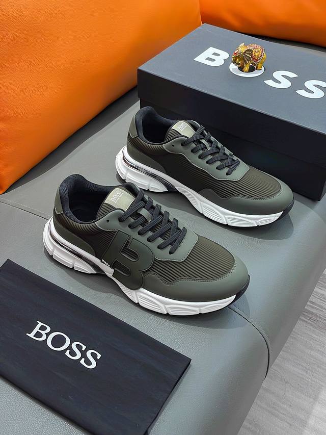 商品名称：BOSS 波士 正规码数: 38-44 休闲鞋 商品材料：精选 牛皮鞋面，舒适羊皮内里 ；原厂大底。