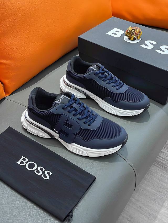 商品名称：BOSS 波士 正规码数: 38-44 休闲鞋 商品材料：精选 牛皮鞋面，舒适羊皮内里 ；原厂大底。