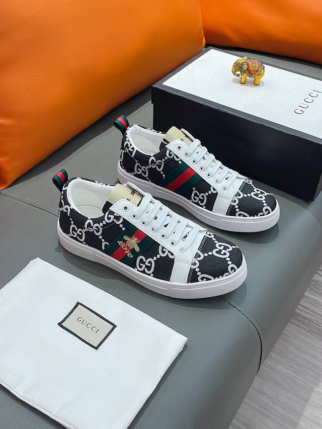 商品名称：GUCCI 古驰 正规码数: 38-44 休闲鞋 商品材料：精选 牛皮鞋面，柔软羊皮内里；原厂大底。