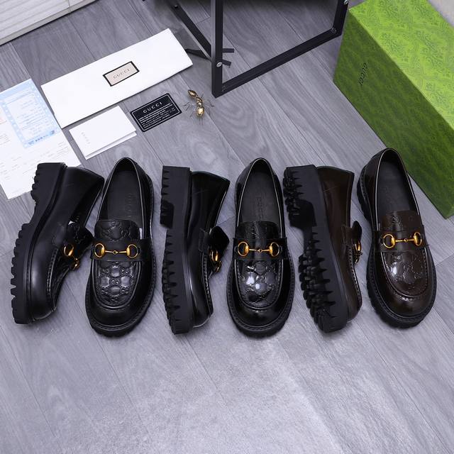 商品商标：GUCCI 古驰 皮鞋 正码码数: 39-45 商品材料：精选压纹牛皮鞋面 牛皮内里 橡胶大底