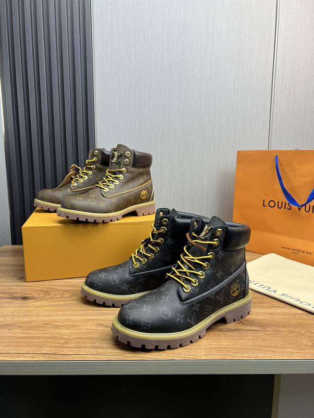 工厂价 LV x Timberland 添柏岚 联名款 老花 大黄靴 及踝靴 短靴 LV x Timberland 及踝靴取材 Monogram 压纹防水正绒面