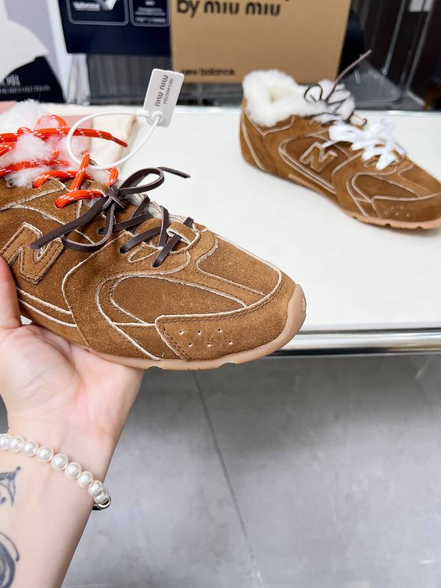 工厂价 毛里MiuMiu缪缪 顶级版本情侣款x New Balance NB 休闲 运动鞋 阿甘鞋 德训鞋 原版购入开发做货 Miu Miu x New Bal