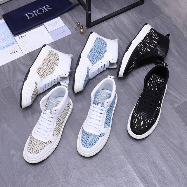 商品商标：Dior 迪奥 高帮休闲鞋 正码码数: 38-44 商品材料：精选牛皮拼接鞋面 羊皮内里 橡胶大底