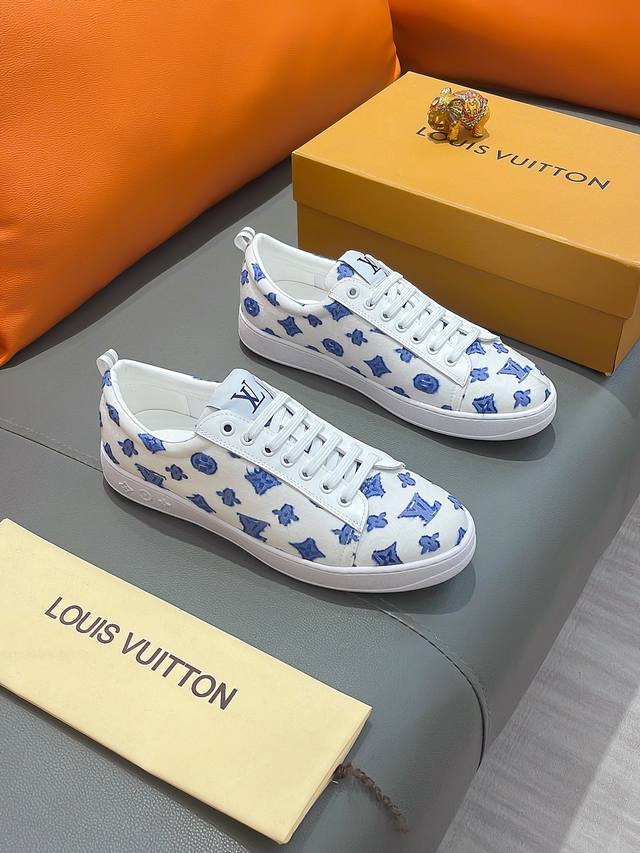 商品名称：LOUIS VUITTON 路易 威登 正规码数: 38-44 休闲鞋 商品材料：精选 牛皮鞋面，柔软羊皮内里；原厂大底。