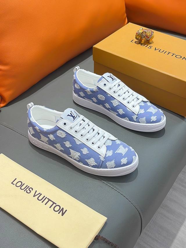 商品名称：LOUIS VUITTON 路易 威登 正规码数: 38-44 休闲鞋 商品材料：精选 牛皮鞋面，柔软羊皮内里；原厂大底。