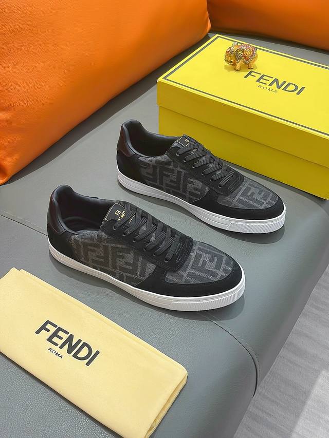 商品名称：FENDI 芬迪 正规码数: 38-44 休闲鞋 商品材料：精选 牛皮鞋面，柔软羊皮内里；原厂大底。