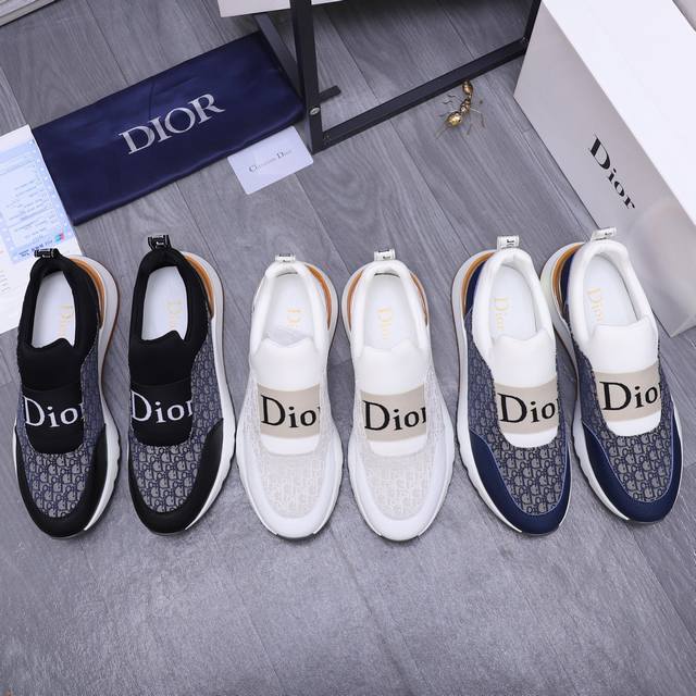 商品商标：Dior 迪奥 休闲套脚鞋 正码码数: 38-44 45订做不退换 商品材料：精选荔纹牛皮拼接鞋面 布内里 橡胶大底