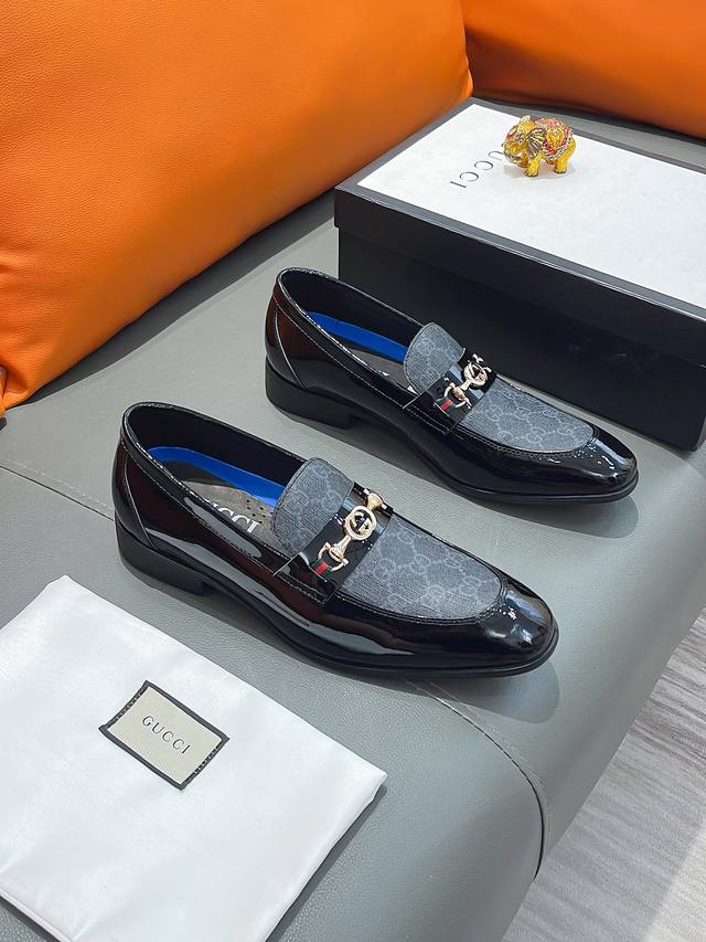 商品名称：GUCCI 古驰 正规码数: 38-44 皮鞋 商品材料：精选 牛皮鞋面，柔软羊皮内里；原厂大底。