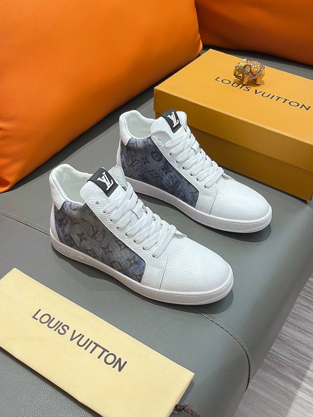 商品名称：LOUIS VUITTON 路易 威登 正规码数: 38-44 高帮鞋 商品材料：精选 牛皮鞋面，舒适牛皮内里；原厂大底。