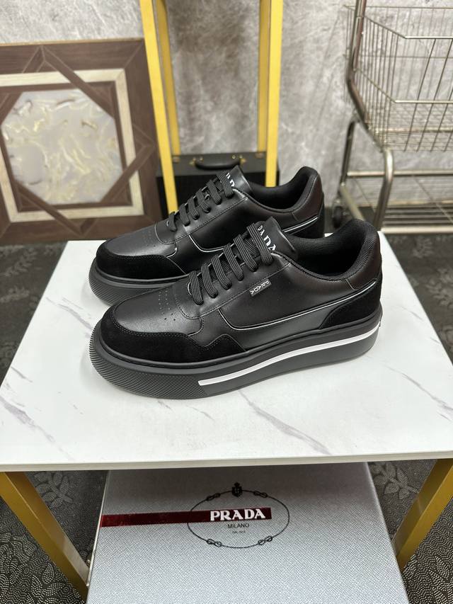 PRADA-普拉达 顶级版本，套楦工艺，油边工艺，面料：高档牛皮。38–44 45订做不退换 X5