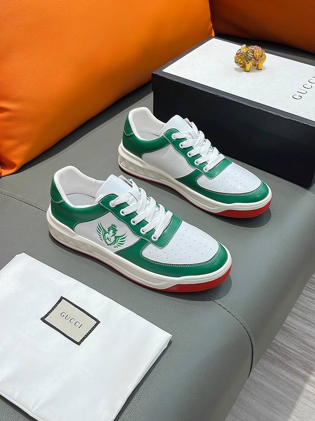 商品名称：GUCCI 古驰 正规码数: 38-44 休闲鞋 商品材料：精选 牛皮鞋面，柔软羊皮内里；原厂大底。