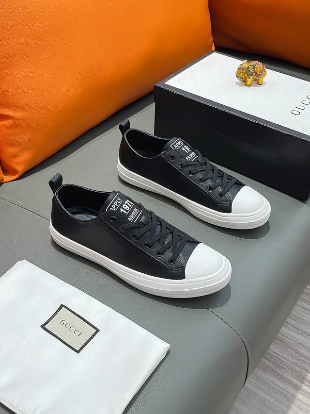 商品名称：GUCCI 古驰 正规码数: 38-44 休闲鞋 商品材料：精选 牛皮鞋面，柔软羊皮内里；原厂大底。