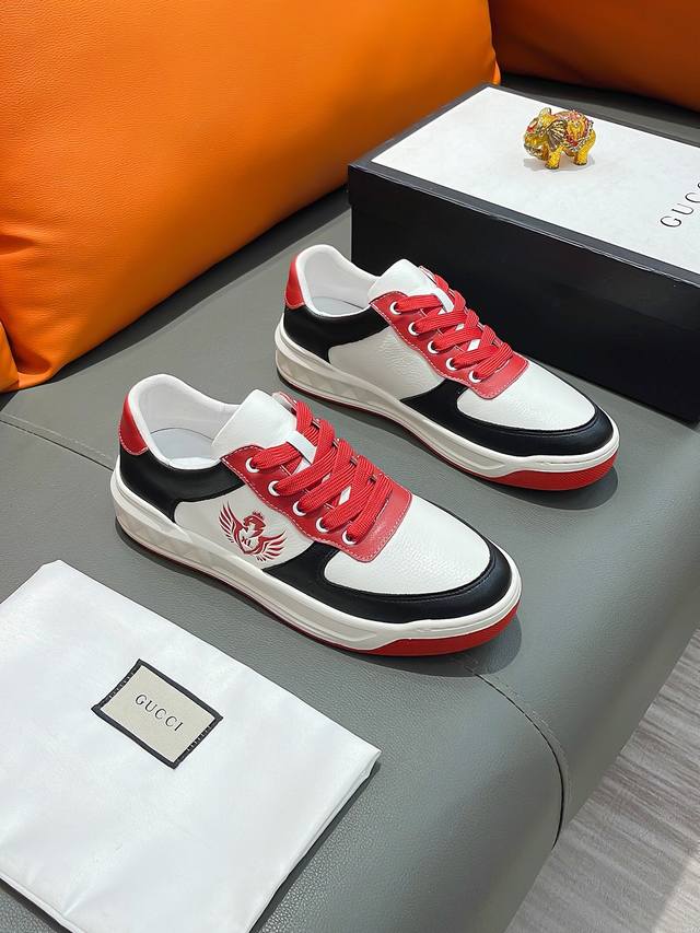 商品名称：GUCCI 古驰 正规码数: 38-44 休闲鞋 商品材料：精选 牛皮鞋面，柔软羊皮内里；原厂大底。