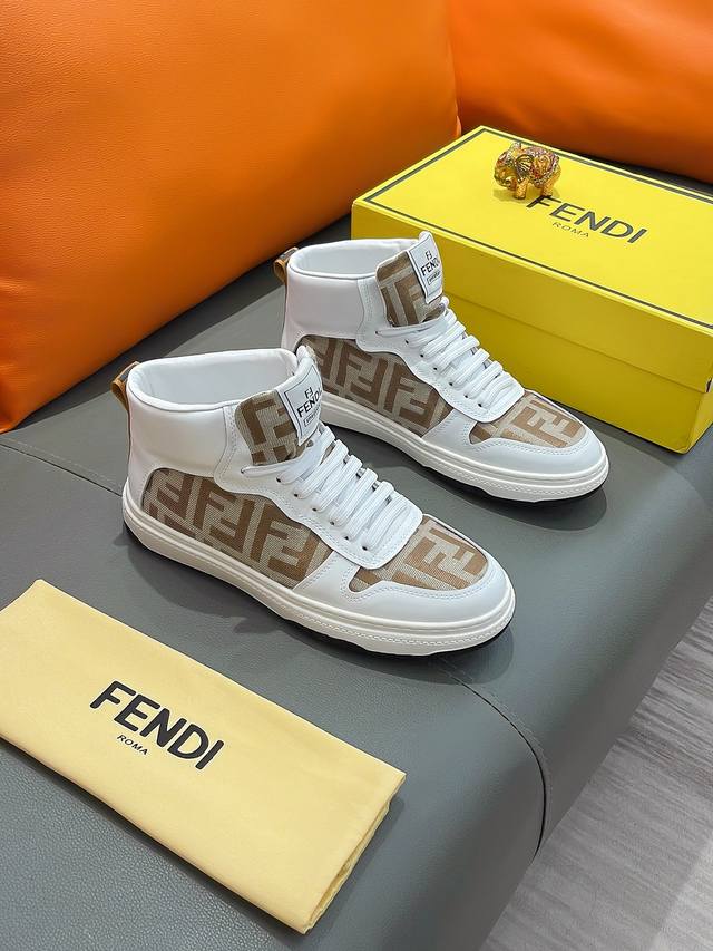 商品名称：FENDI 芬迪 正规码数: 38-44 高帮鞋 商品材料：精选 牛皮鞋面，柔软羊皮内里；原厂大底。