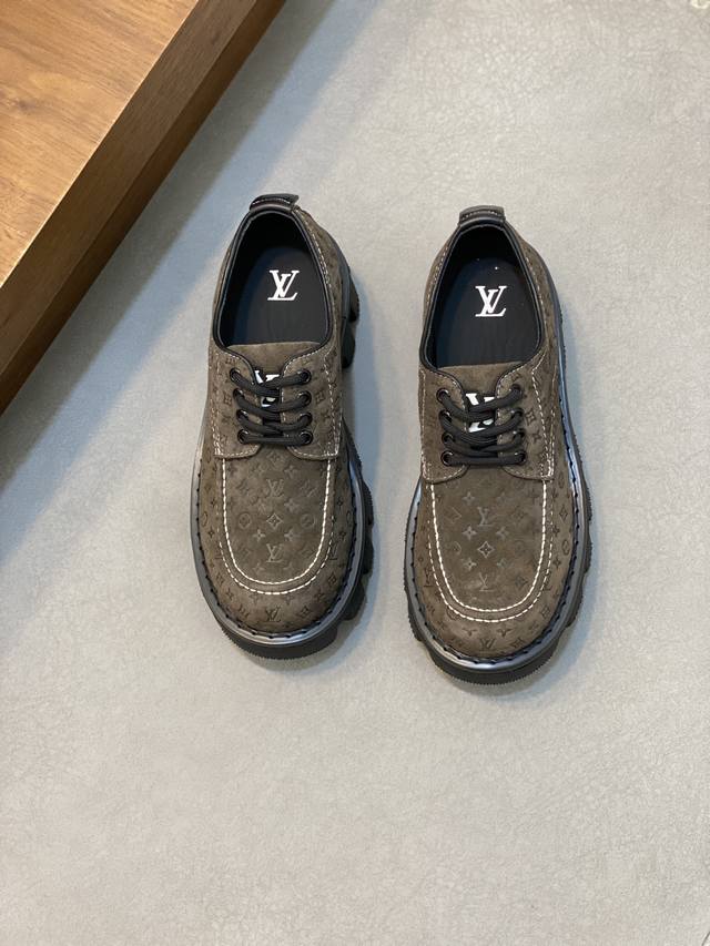 Louis vuitton LV24路易威登秋冬新款复古厚底系列 乐福鞋，可爱十足非常减龄，穿上后显得腿又瘦又直，简约好搭超显腿长，6色可选，码数39-44 3