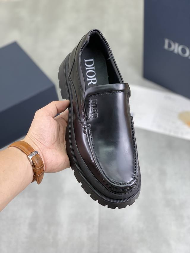 工厂价 实价 水染牛里 Dior .迪奥 原单代购、高端皮鞋、面料：采用意大利进口小牛皮水染牛里 牛皮里轻便发泡大底、做工精细、实物拍摄size：38-44 4