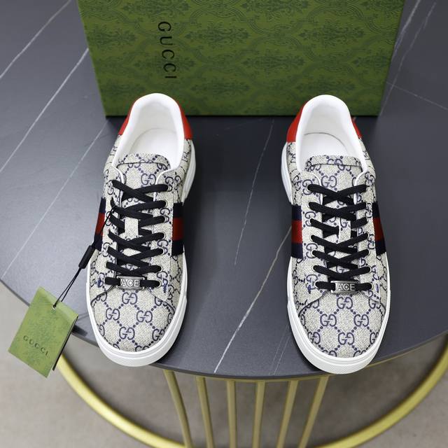 品牌：古奇GUCCi 标准码：男码38 44 45可以定做 等级：官网同款 材料：原版品牌胶料 舒适混种加厚羊皮内里 原版耐磨柔软大底 款式类别：休闲运动版