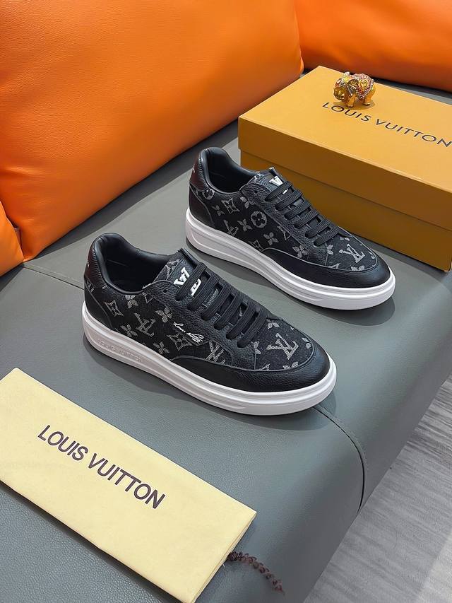 商品名称：LOUIS VUITTON 路易 威登 正规码数: 38-44 休闲鞋 商品材料：精选 牛皮鞋面，柔软绒毛内里；原厂大底。