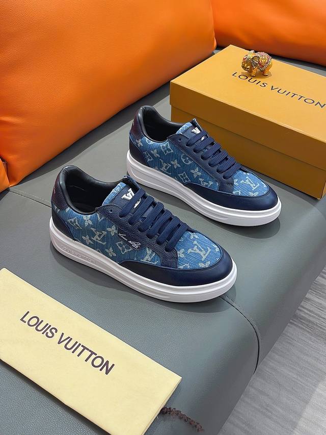 商品名称：LOUIS VUITTON 路易 威登 正规码数: 38-44 休闲鞋 商品材料：精选 牛皮鞋面，柔软绒毛内里；原厂大底。