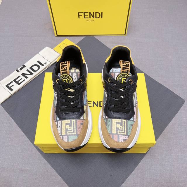 Fendi 芬迪 2024男士最新款！专柜同步上市！原版一比一复刻。全进口头层小牛皮搭配网布 舒适内里 羊皮垫脚，内里采用头层顶级羊皮，原版原厂特供橡胶大底。引