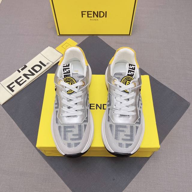 Fendi 芬迪 2024男士最新款！专柜同步上市！原版一比一复刻。全进口头层小牛皮搭配网布 舒适内里 羊皮垫脚，内里采用头层顶级羊皮，原版原厂特供橡胶大底。引