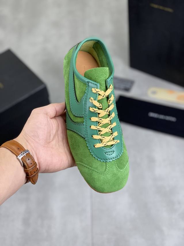 工厂价 实价 G027代购级Dries Van Noten DVN 马拉松复古德训鞋Dries Van Noten 2024春夏系列 设计师通过改造扭曲和颠覆经