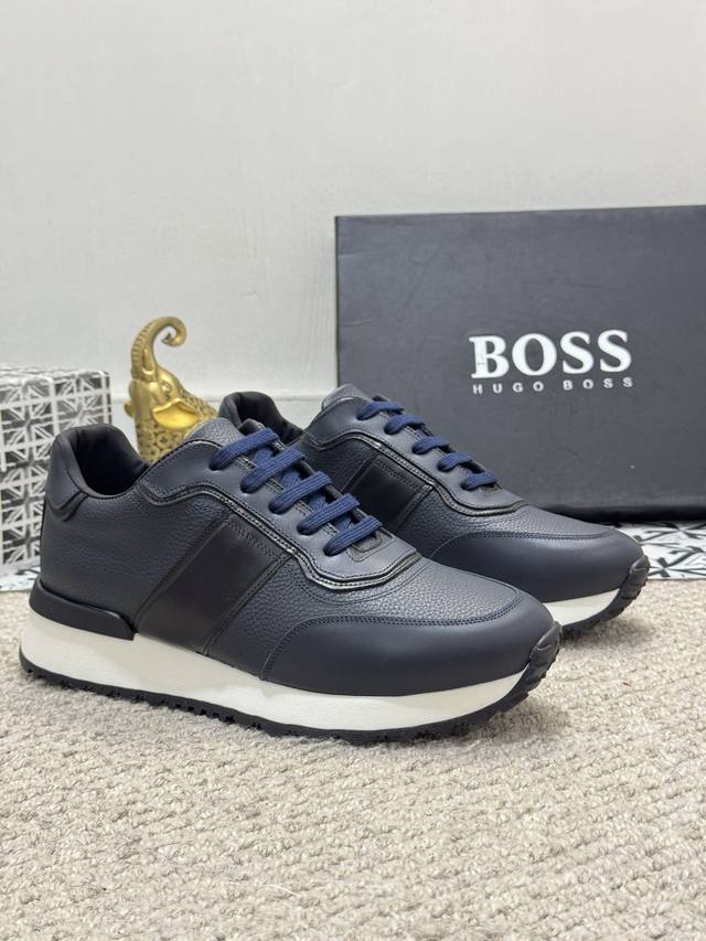 出厂价 实价 BOSS C运动男鞋，本款是官方主打经典款，1:1质量，原厂名师制作，采用进口牛皮舒适牛皮夹网布内里。完美楦型，大方时尚的设计，吸引了众多消费者的